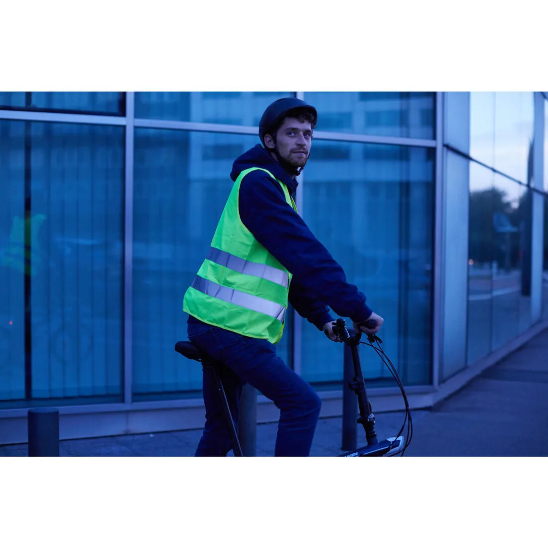 Adult High Visibility Safety Vest 500 - Neon