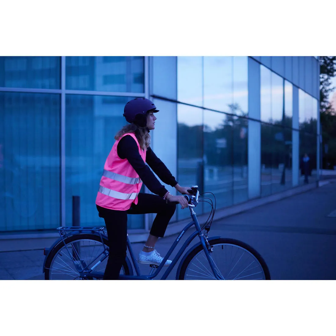 Adult High Visibility Safety Vest 500 - Neon