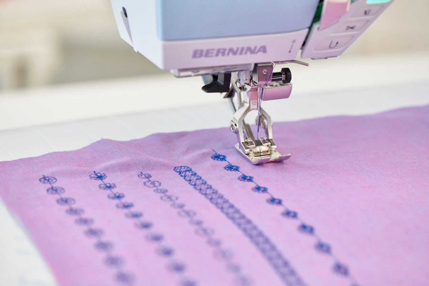 Bernina 570QE Kaffe Special Edition Sewing & Embroidery Machine - with FREE Gift (SEK999T)