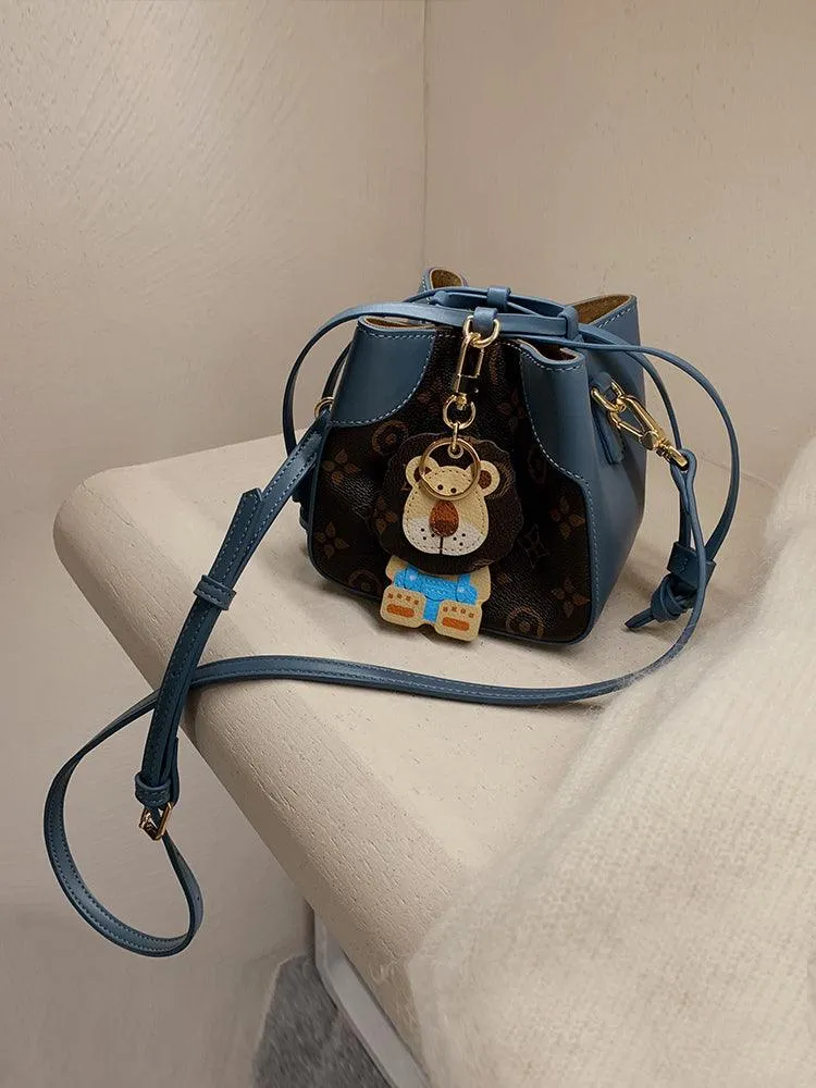 Bucket bag shoulder messenger bag