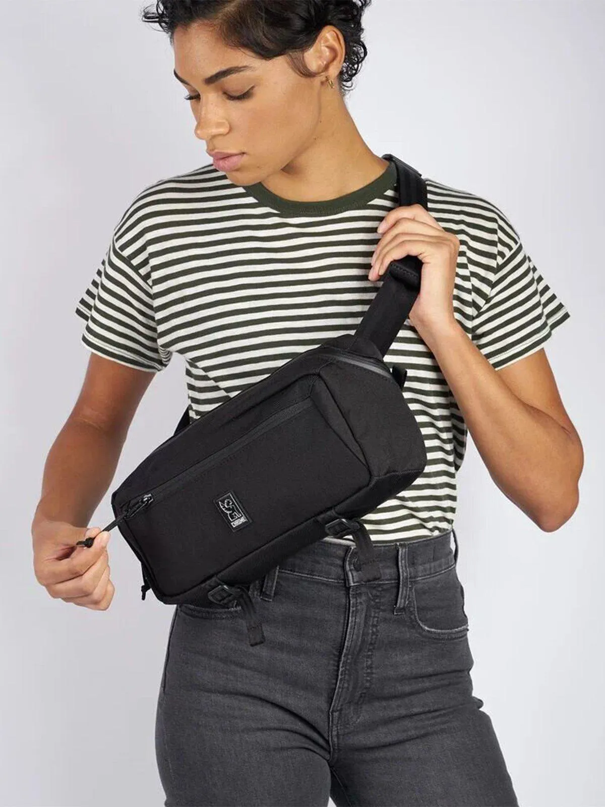Chrome Industries Mini Kadet Sling Studio Black