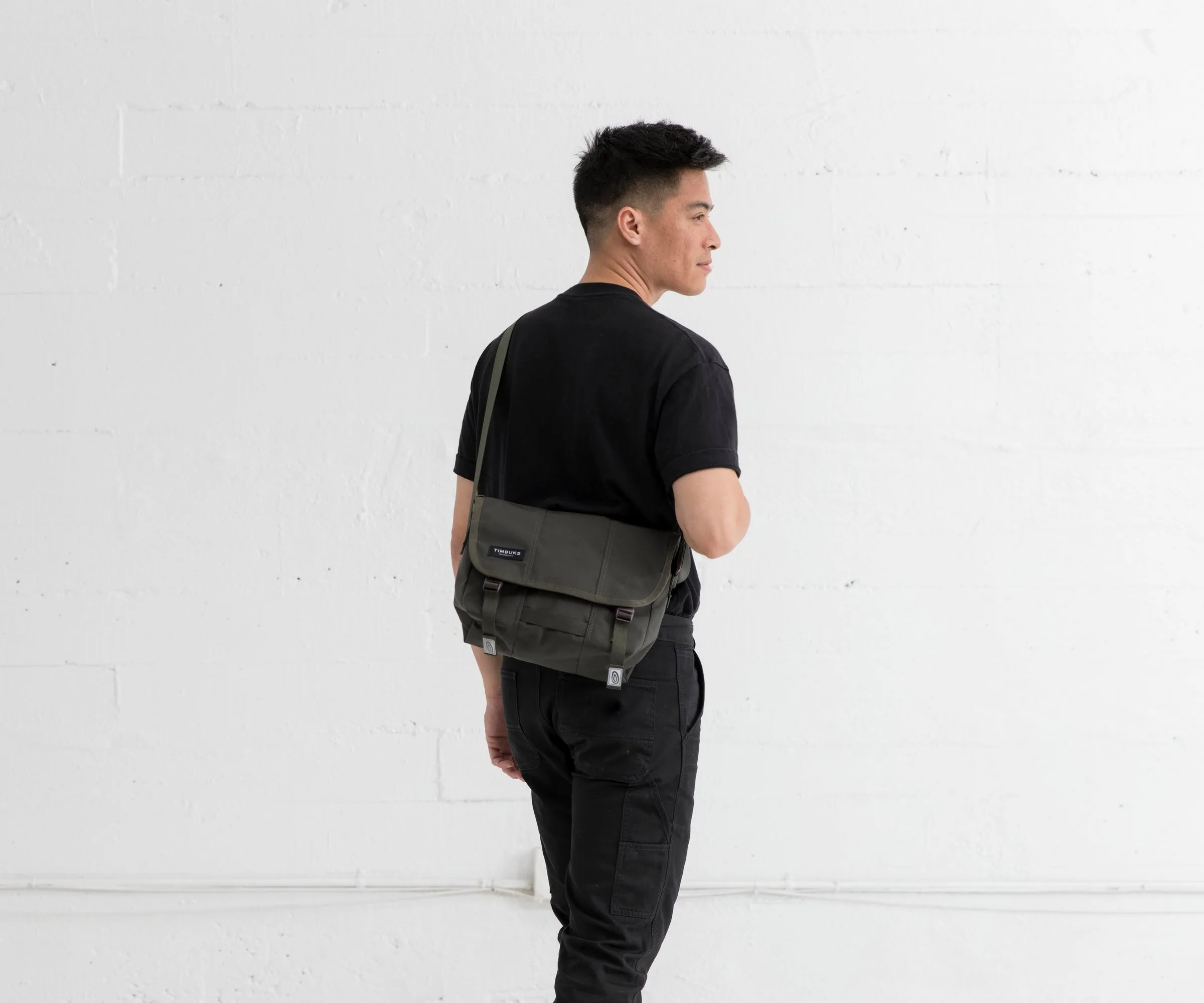 Lightweight Flight Messenger Bag