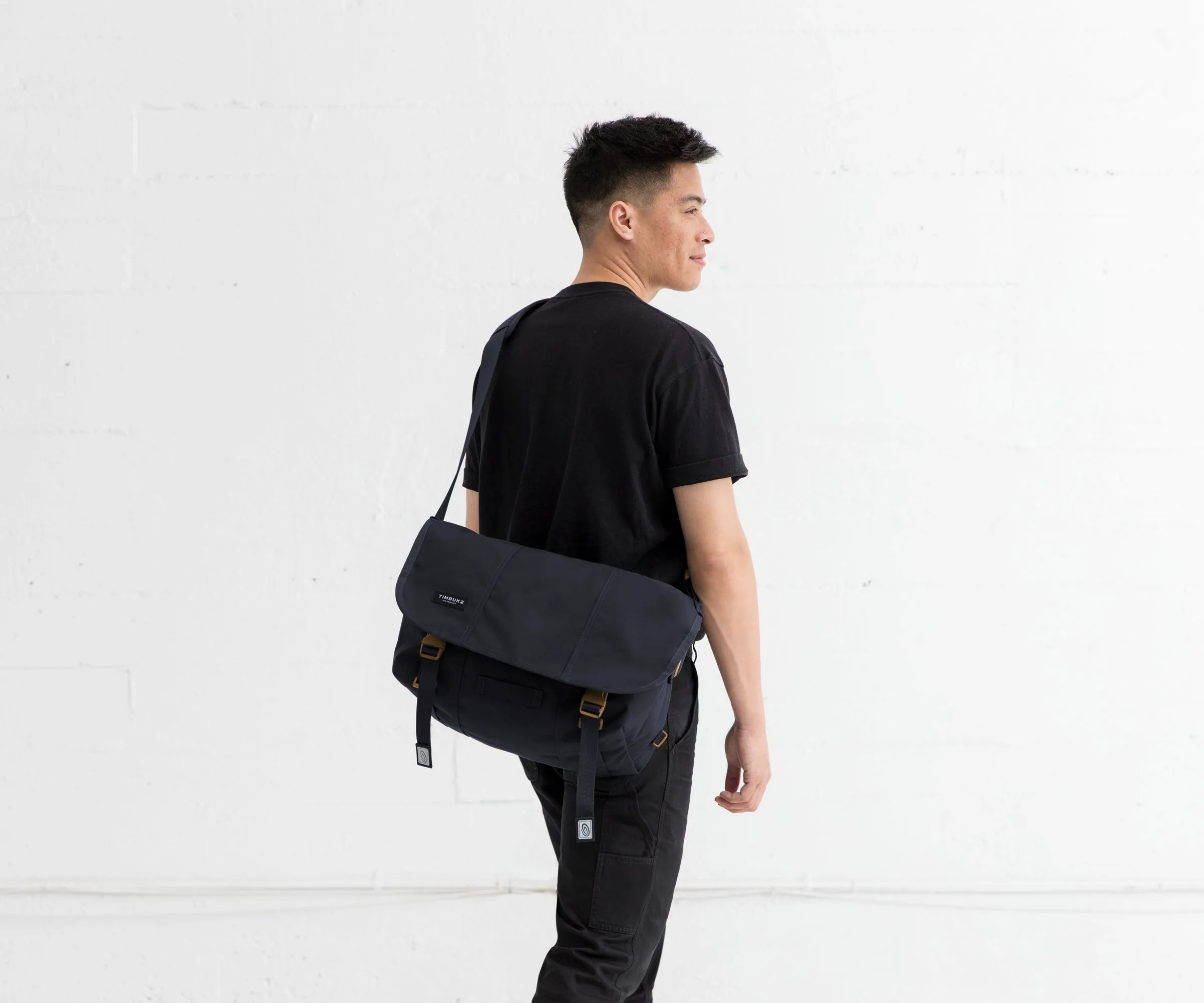 Lightweight Flight Messenger Bag