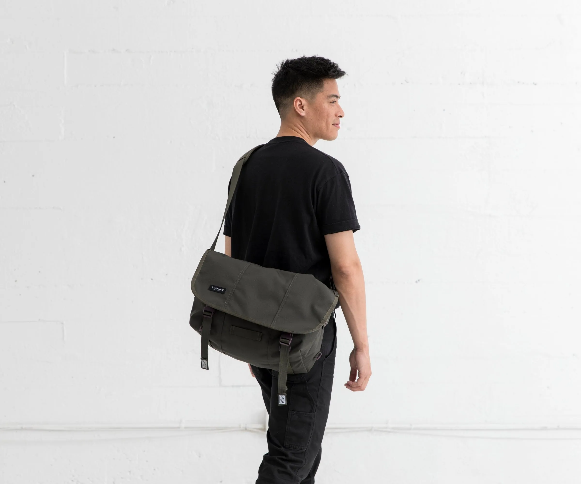 Lightweight Flight Messenger Bag