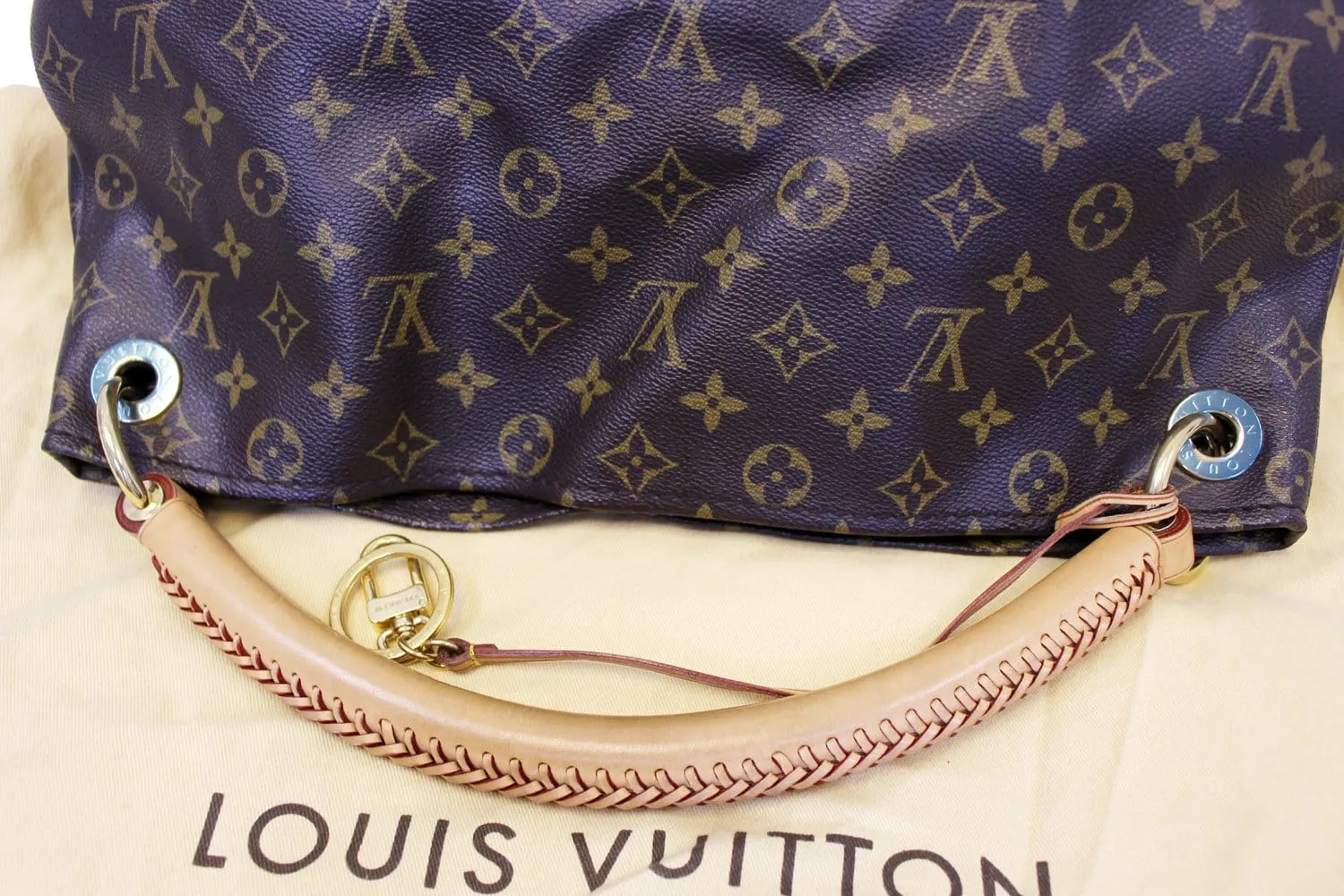 LOUIS VUITTON Artsy MM Monogram Canvas Hobo Brown Shoulder Bag