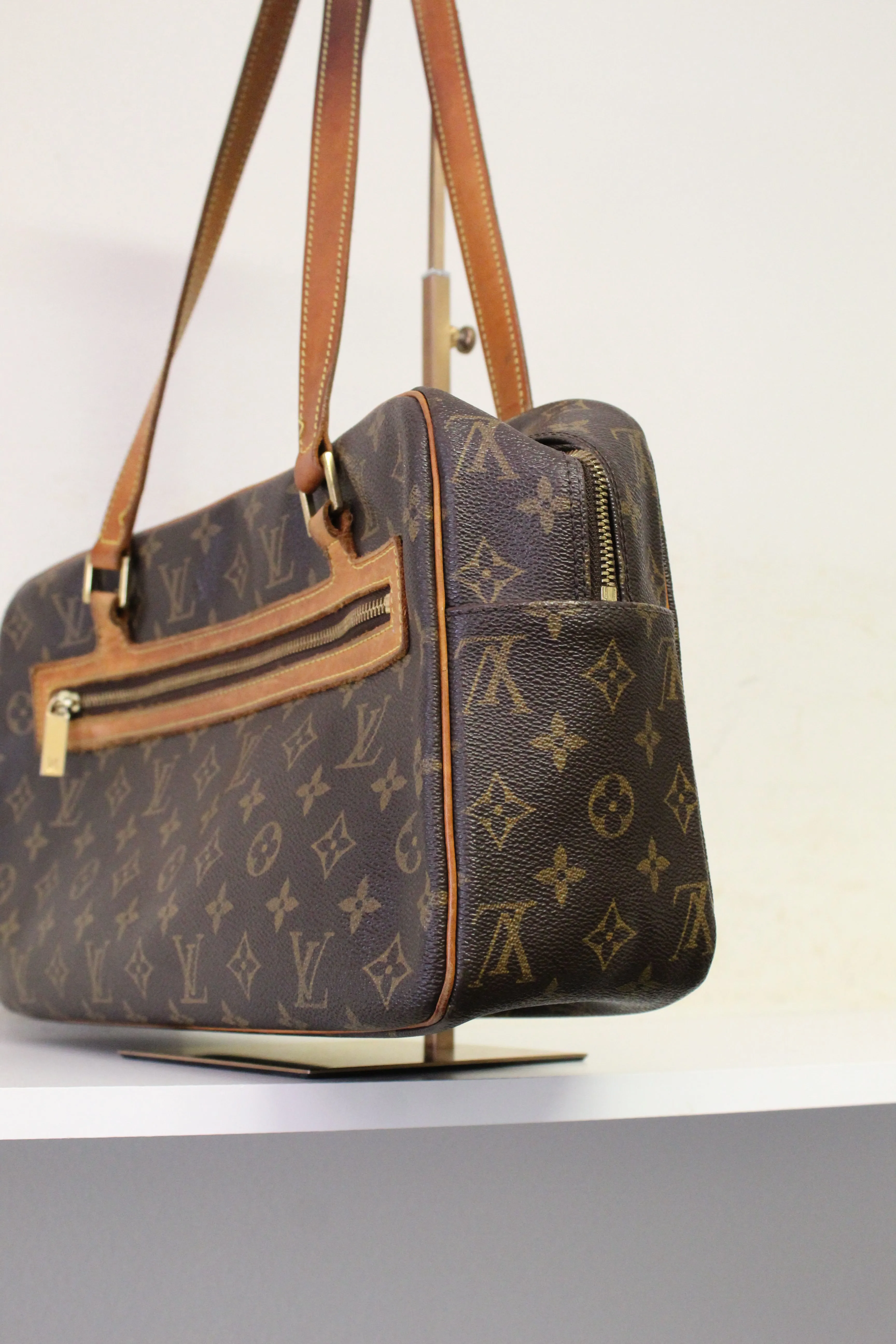 Louis Vuitton Cite GM Shoulder Bag