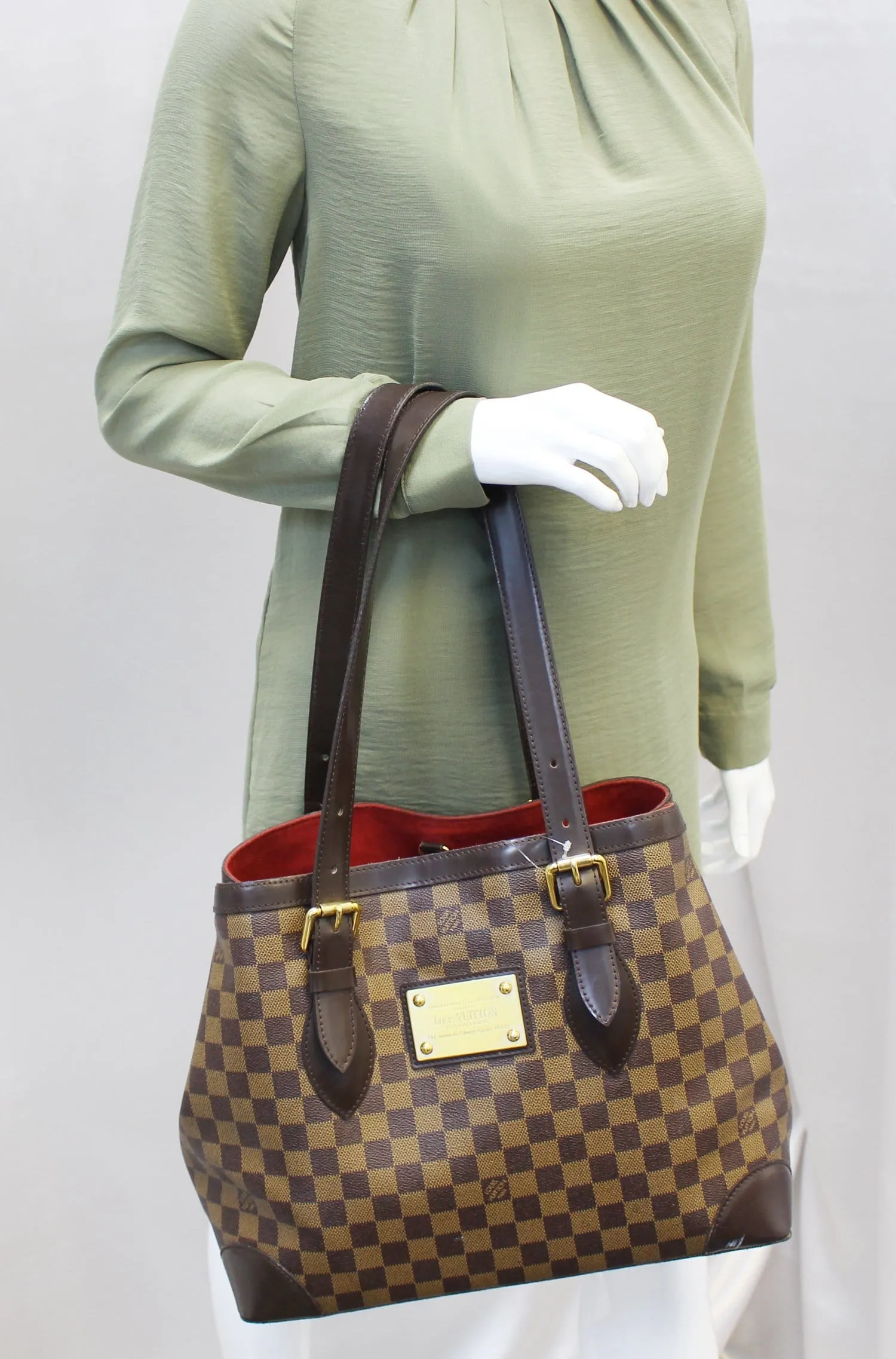 LOUIS VUITTON Damier Ebene Hampstead GM Shoulder Bag - 30% Off