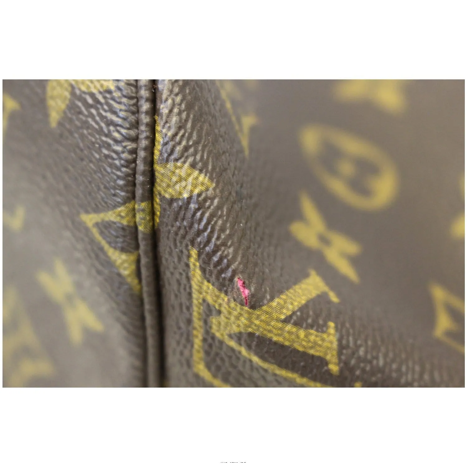 LOUIS VUITTON Neverfull MM Monogram Canvas Tote Bag Fuchsia