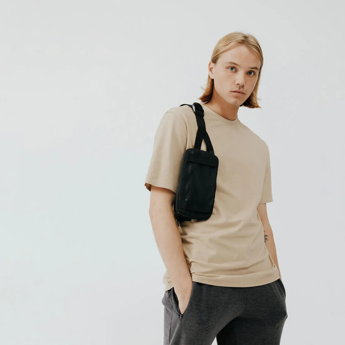 Men Women 2-position Kiprun 0.5 L Running Bag - black