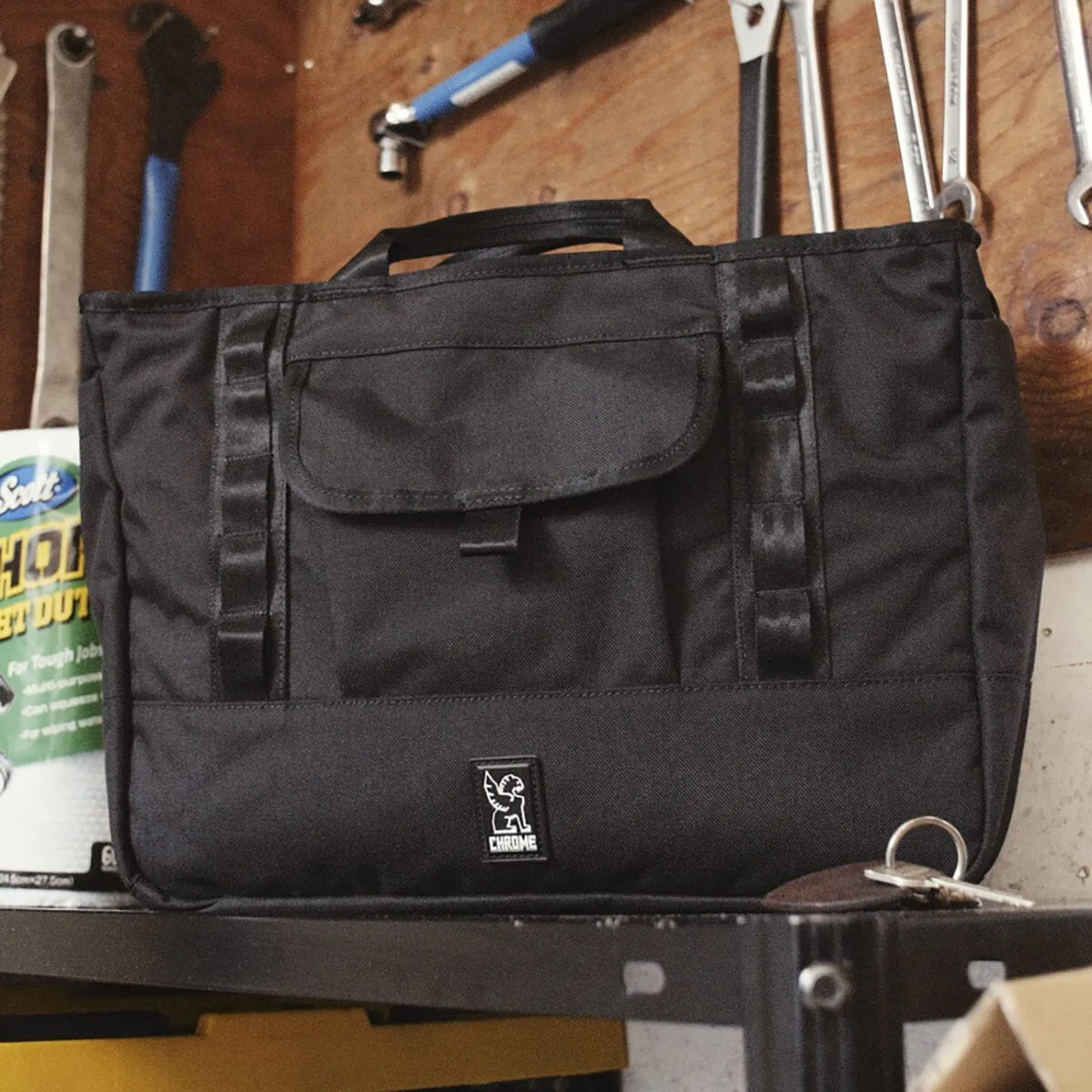 MIDTOWN 20L MESSENGER