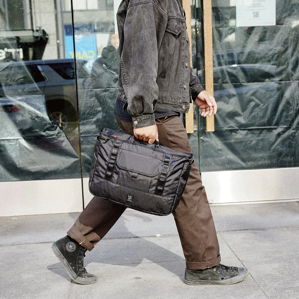 MIDTOWN 20L MESSENGER