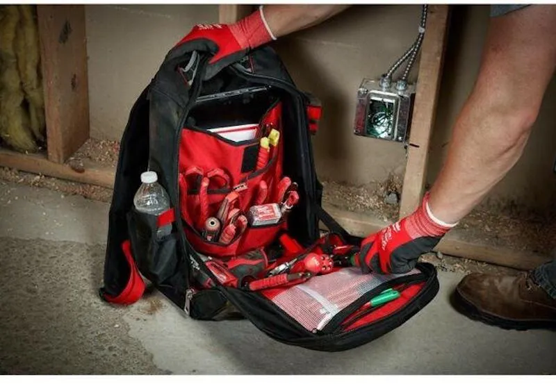 MILWAUKEE Heavy Duty Jobsite Bagpack Contractor Bag with Hard Base 48-22-8200Y