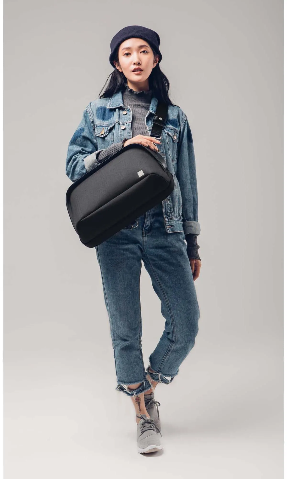 Moshi Tego Sling Messenger Bag
