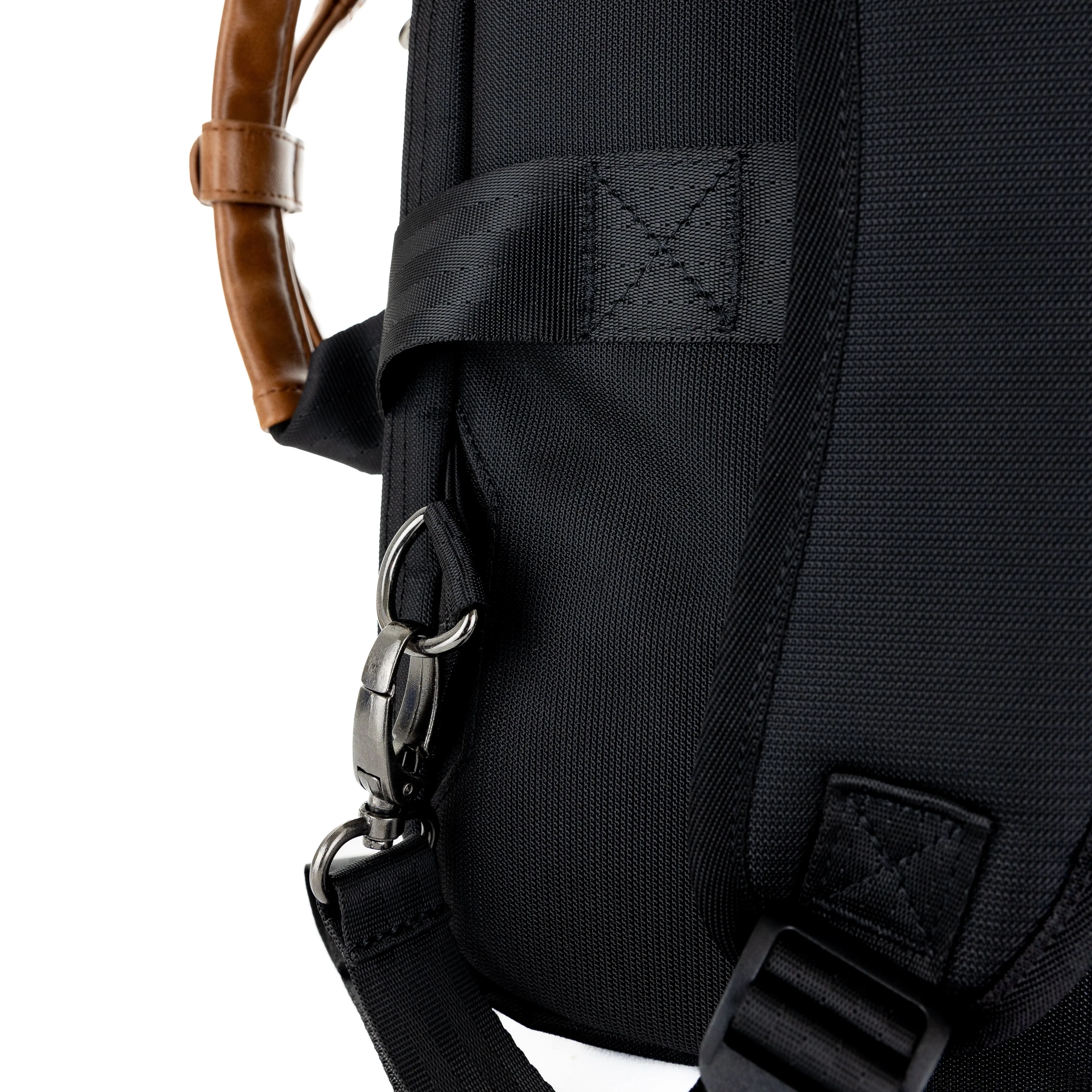 PKG Trenton 31L Messenger | Backpack