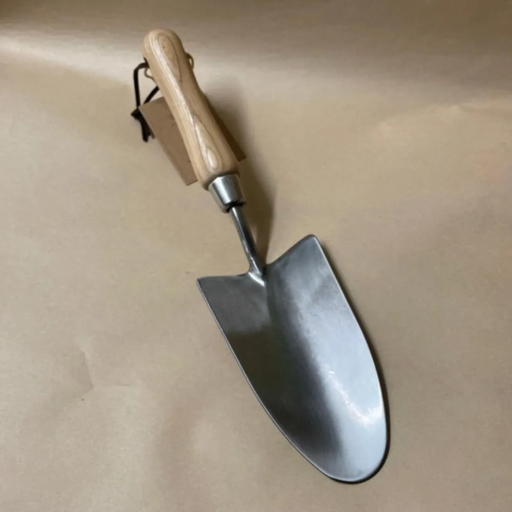 Stainless Steel Traditional Wide Blade Trowel for Multi-Use Garden Jobs