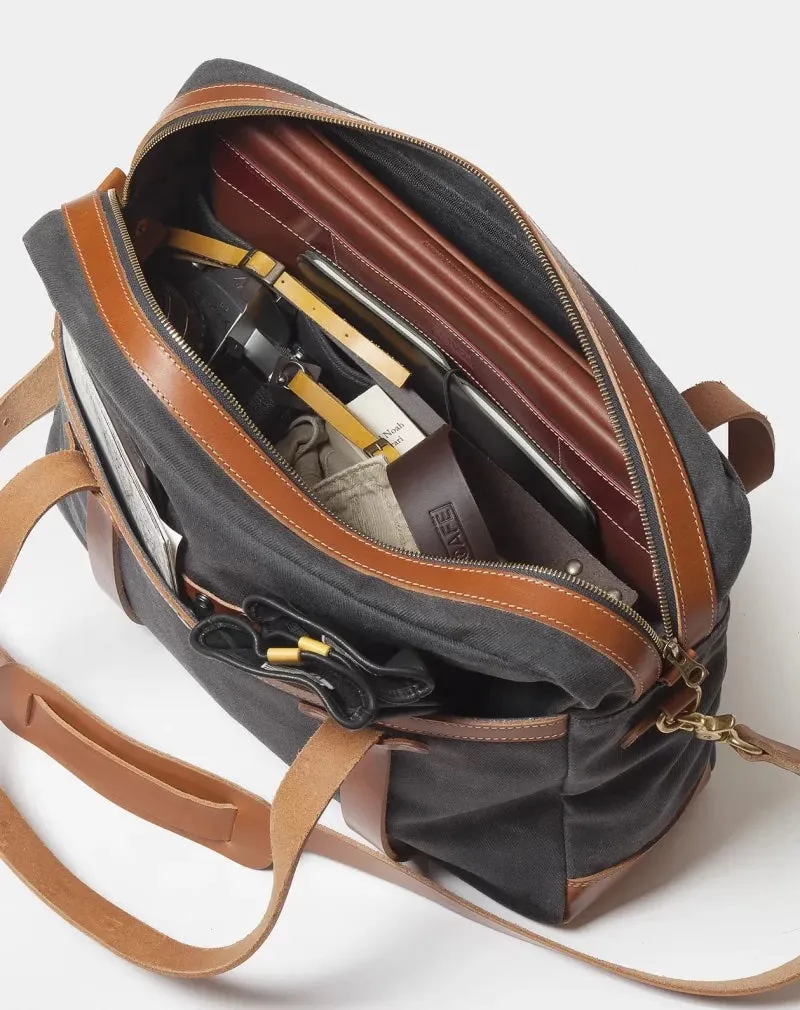 The 24H Travel Bag In Charcoal & Roasted